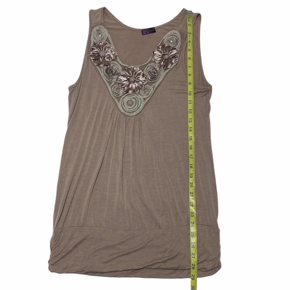 AGENDA Tan Embellished Beaded Sleeveless Blouse - Picture 6 of 10